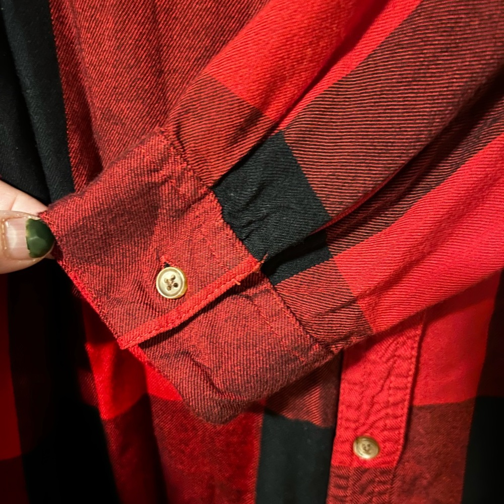 Old Navy black/red plaid button up dress. Size M - Picture 4 of 7